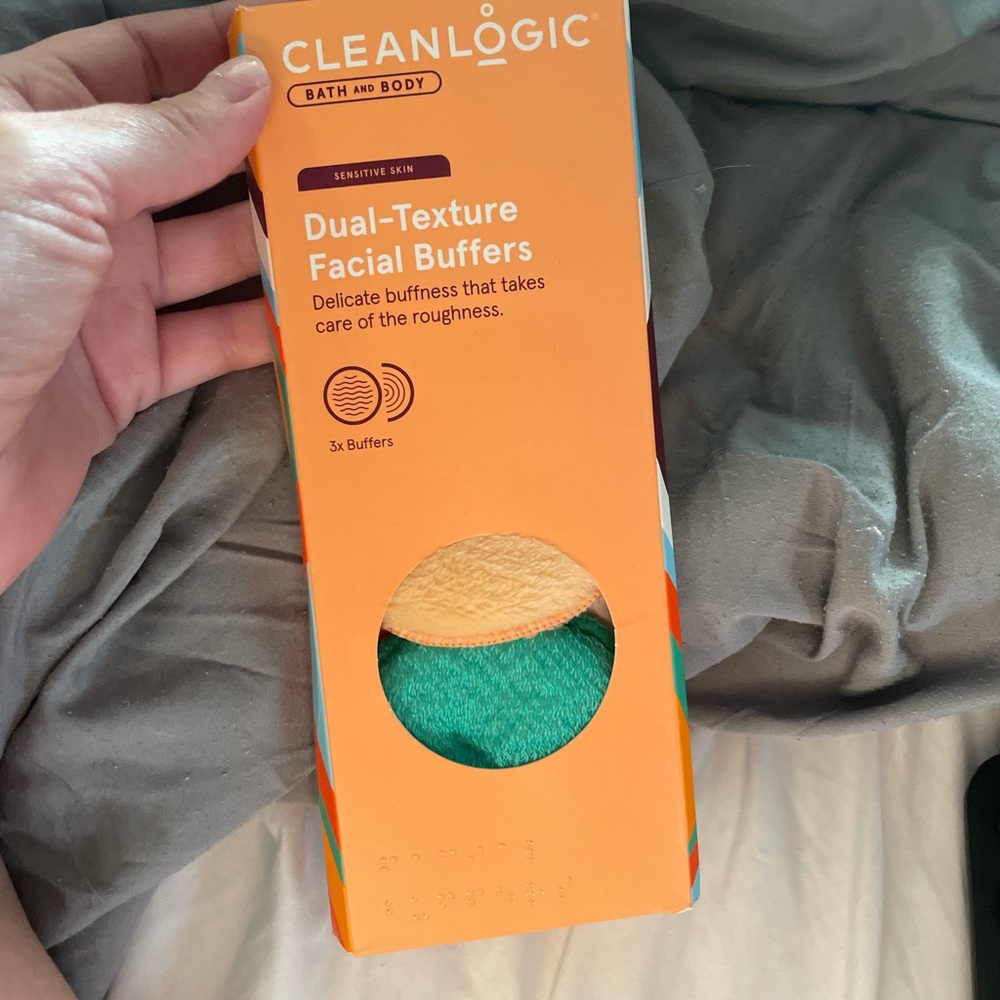 NWOT Cleanlogic Dual-Texture Facial Buffers
